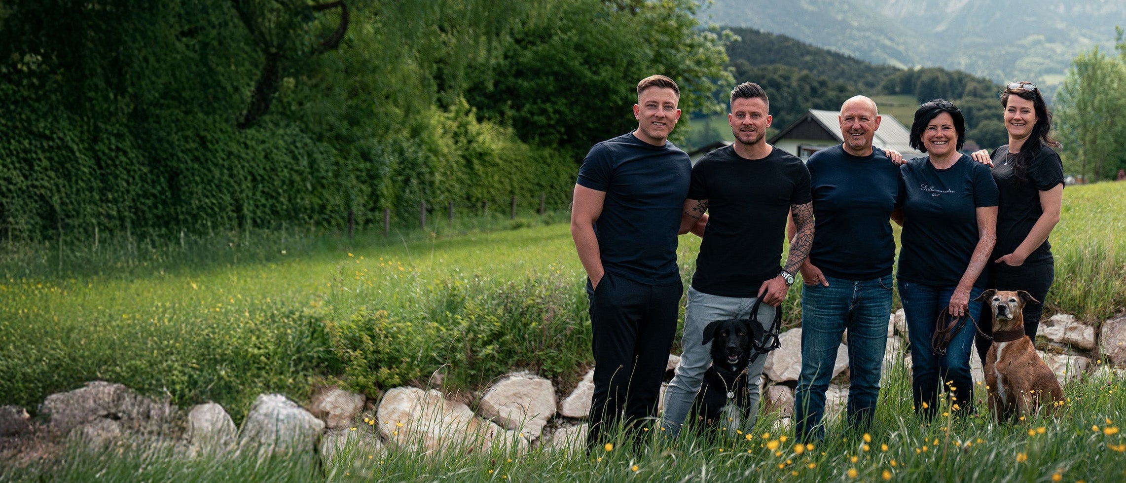 <p>Familienbetrieb mit<strong> </strong><em><strong>Verantwortung</strong></em></p>
